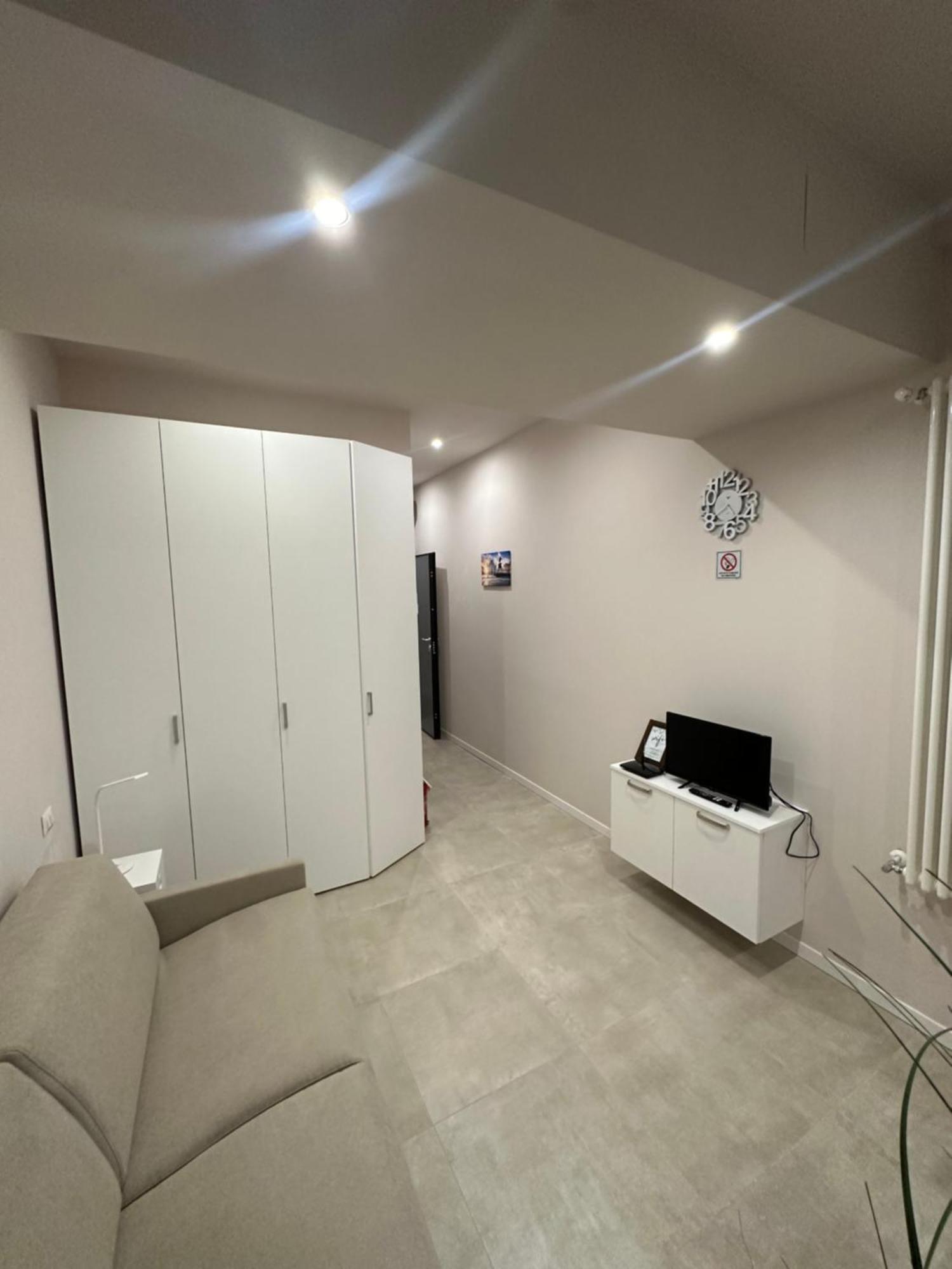 Monolocale Piazza Gambara M1 Apartamento